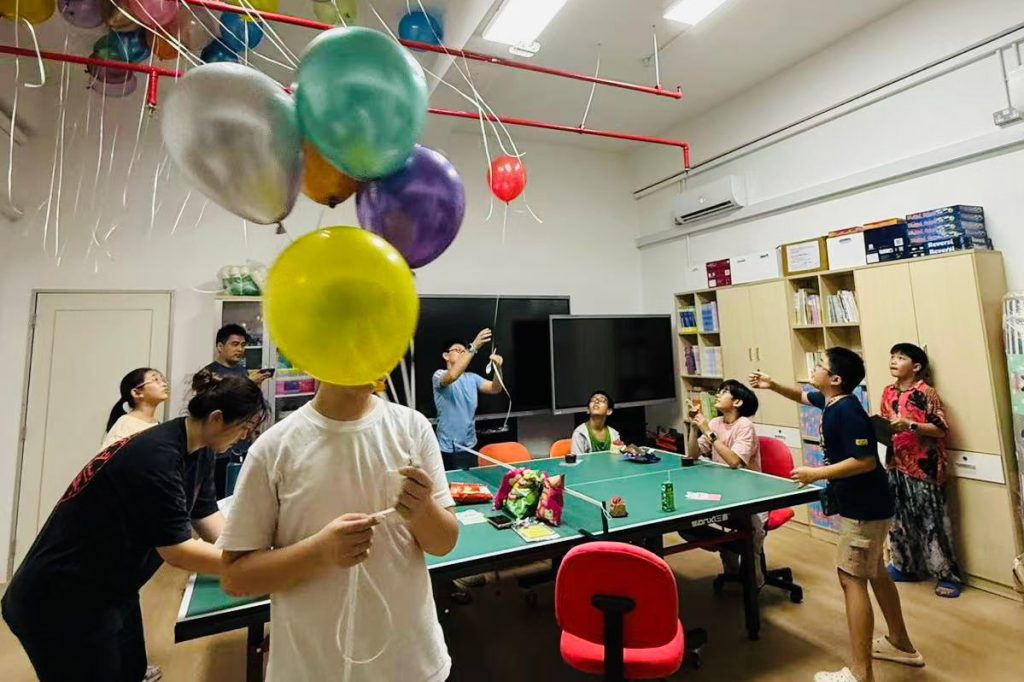 Children celebrating in the Jurong Oxkids centre