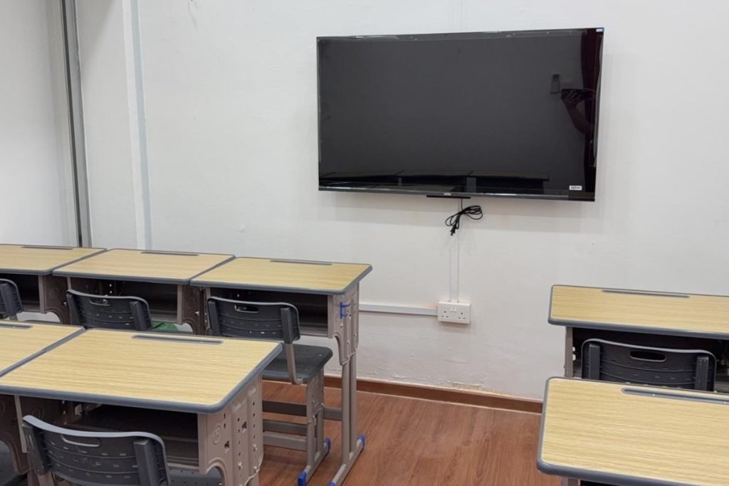 Classroom of the Oxkids Redhill Centre